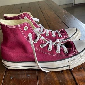 Maroon high top converse